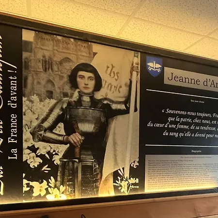 Hotel Au Petit Quinquin Céaux