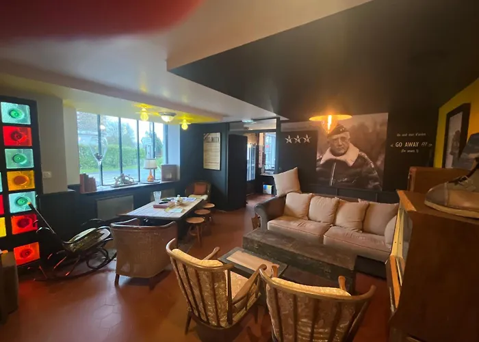 Au Petit Quinquin Hotel