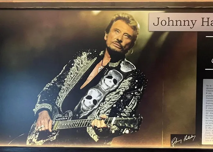 Au Petit Quinquin Hotell Céaux