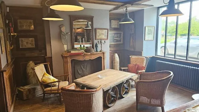 Hotell Au Petit Quinquin